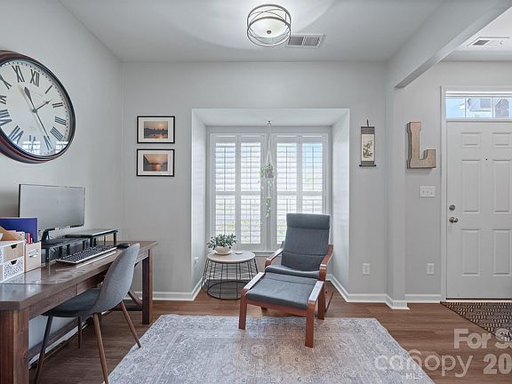 4th image of 9535 Shumacher Ave NW