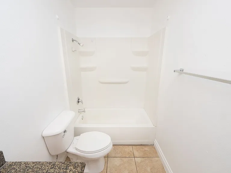 455 Ballantyne St #8 — Photo 67