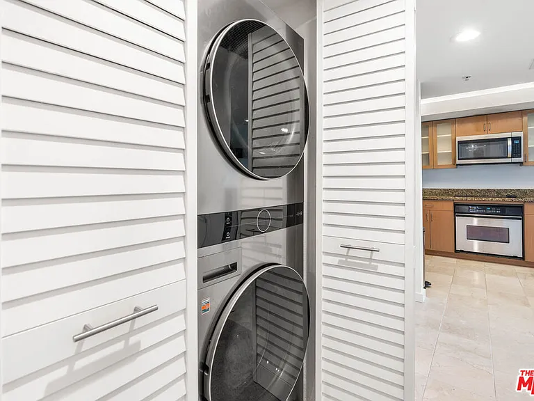 13700 Marina Pointe Dr #510 — Photo 19