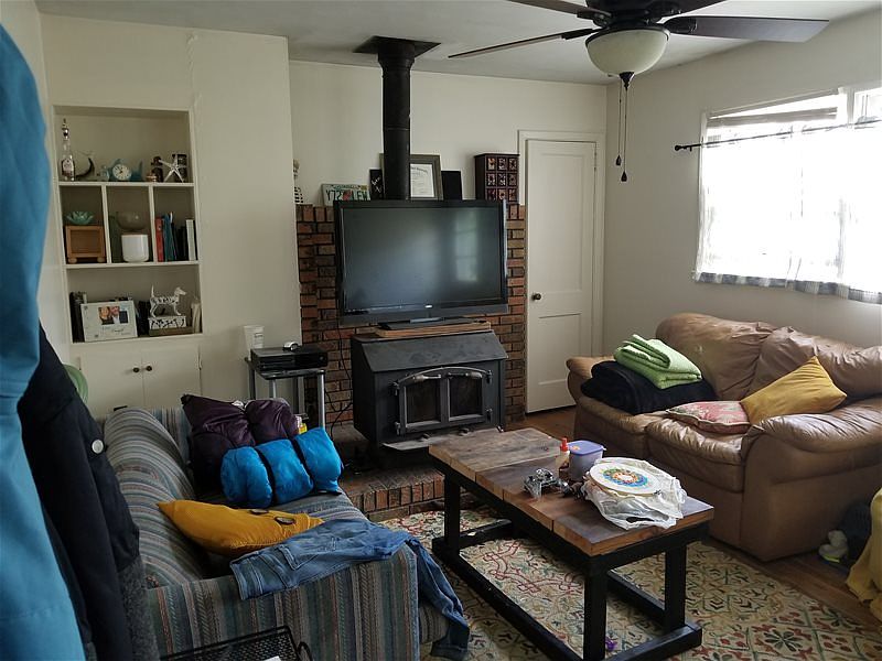 2nd image of 140-A Cole St