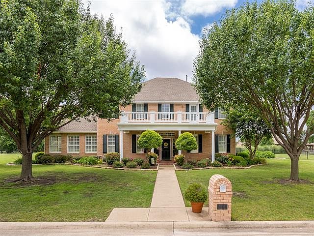1st image of 501 Briarcrest Dr