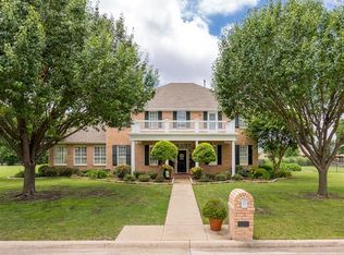 501 Briarcrest Dr, Heath, TX 75032