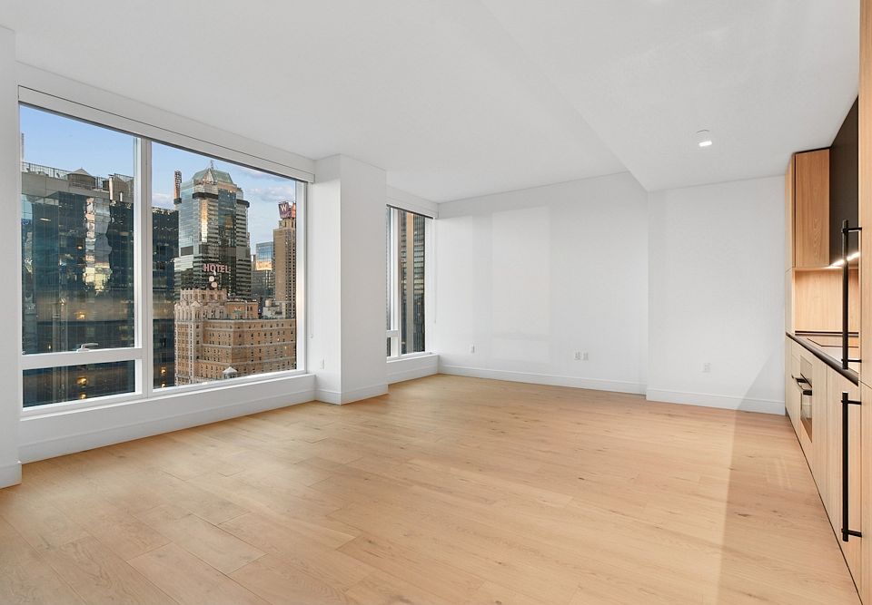 1st image of 312 W 43rd St #34H