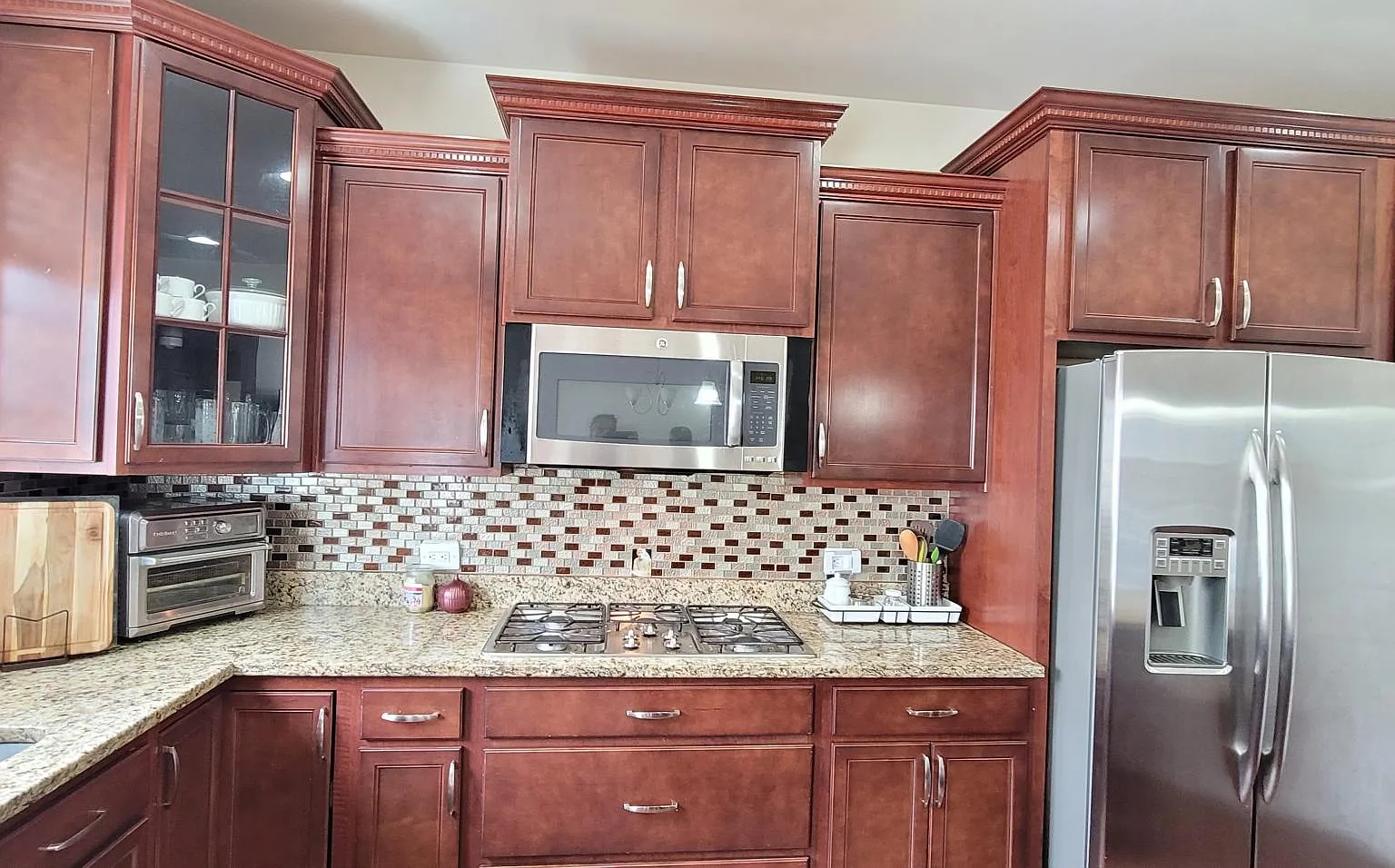 4 bed, 3.5 bath, 2200 sqft, $3,400 — Photo 3