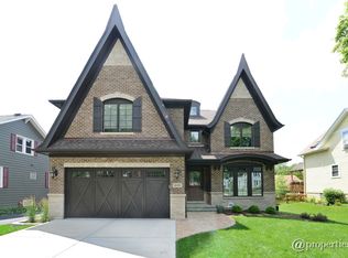 632 S Fairview Ave, Elmhurst, IL 60126