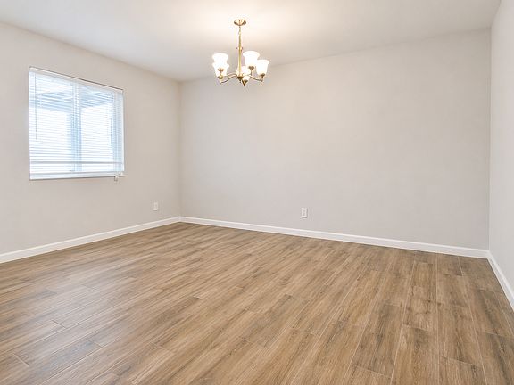 4th image of 5640 N 35th Ave