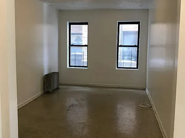 3534 Bronx Boulevard image 1 of 6