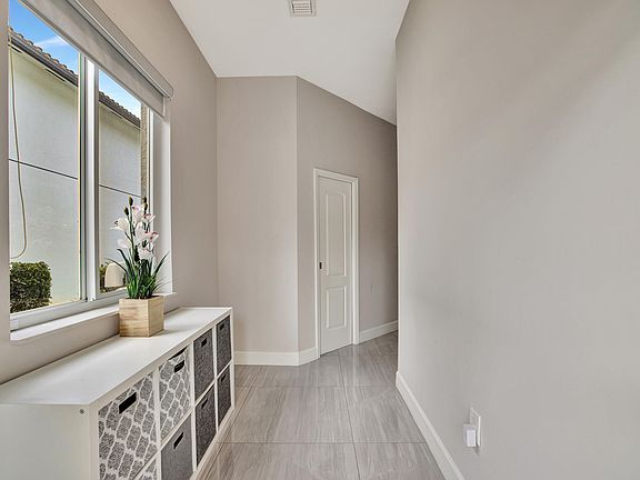5th image of 2734 Treasure Cove Circle