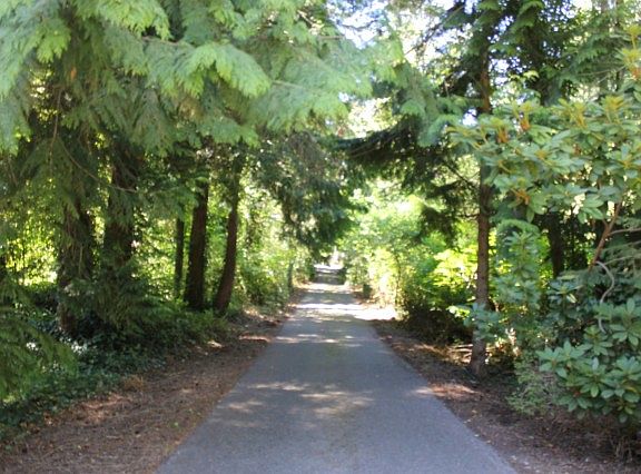 4th image of 2430 41st St SE