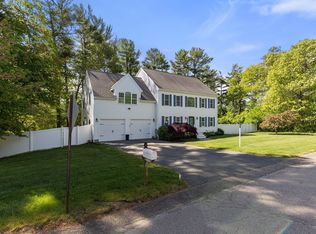 86 Shallow Pond Ln, Plymouth, MA 02360