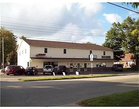 69 W Main St photo 1