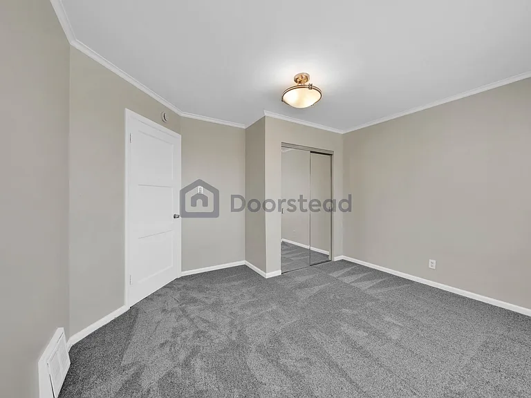 1883 43rd Ave — Photo 17