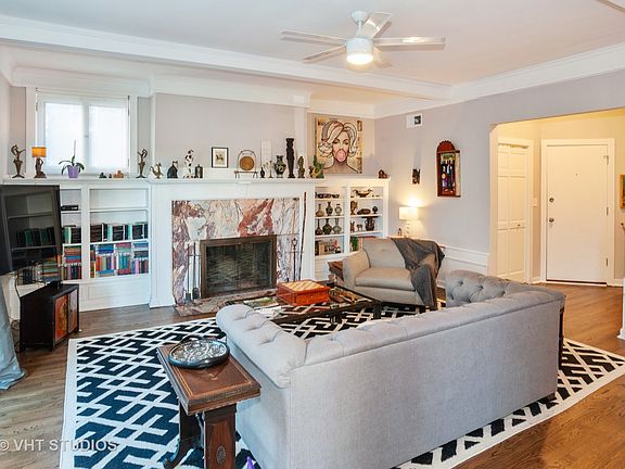 4th image of 1031 W Bryn Mawr Ave APT 2A