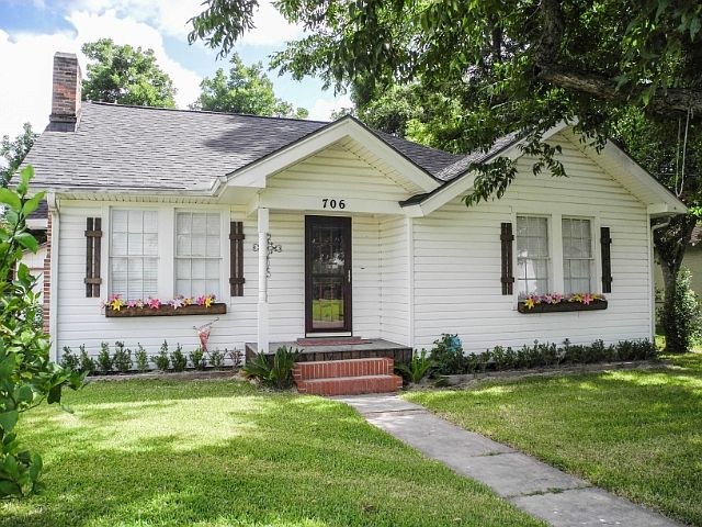 1st image of 706 Avenue C