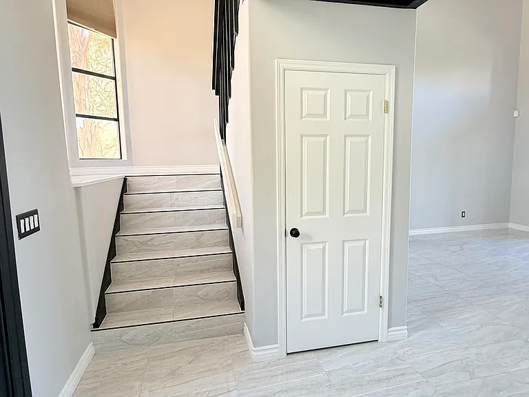 1406 E Tierra Buena Ln — Photo 8