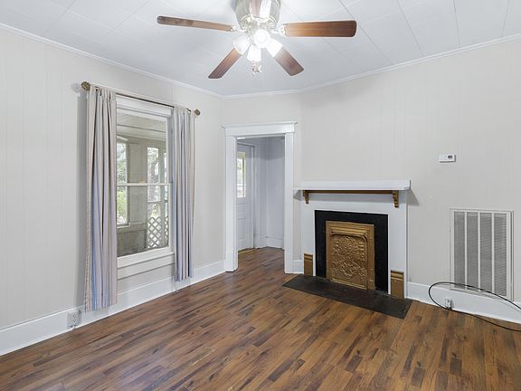 4th image of 311 Colville St