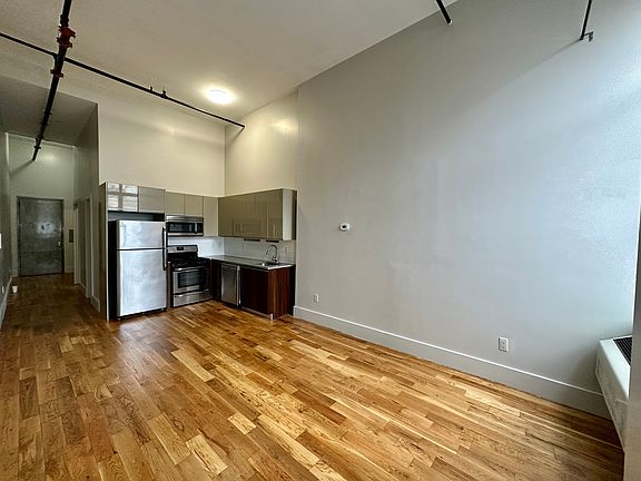 5th image of 564 De Kalb Ave #111