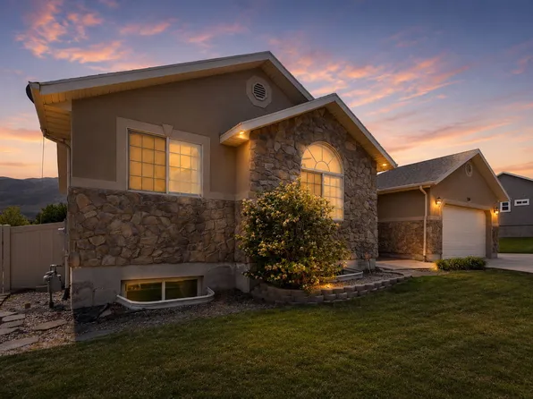 319 W Lariat Blvd, Saratoga Springs, UT 84045