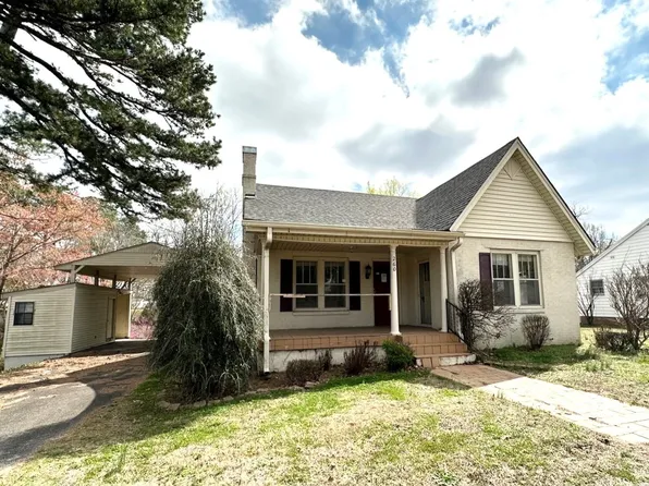 260 N Broad St, Lexington, TN 38351