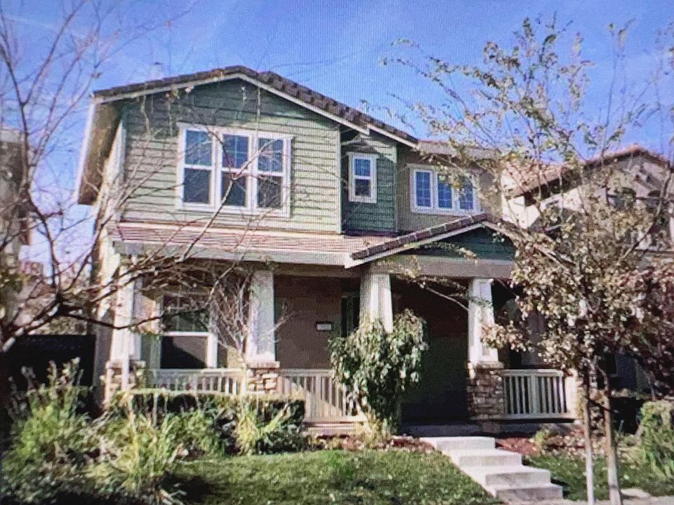1st image of 703 N Museo Dr