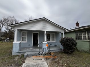 1402 Comer St, Savannah, GA 31415