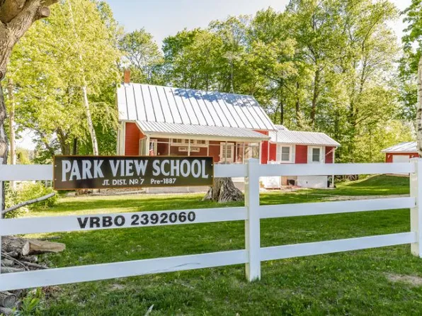 E11604A Park Rd, Baraboo, WI 53913