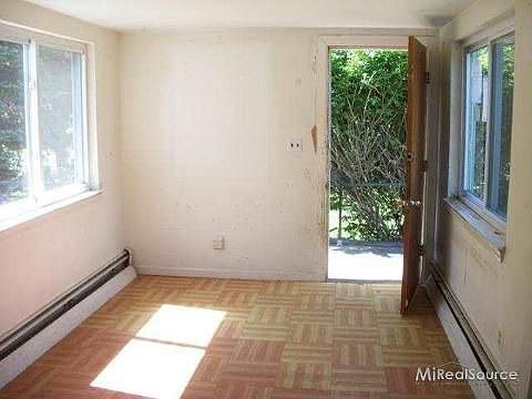 2nd image of 188 Dickinson Ave