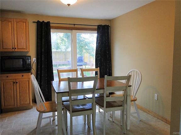 3rd image of 8423 Sweetmill Ln