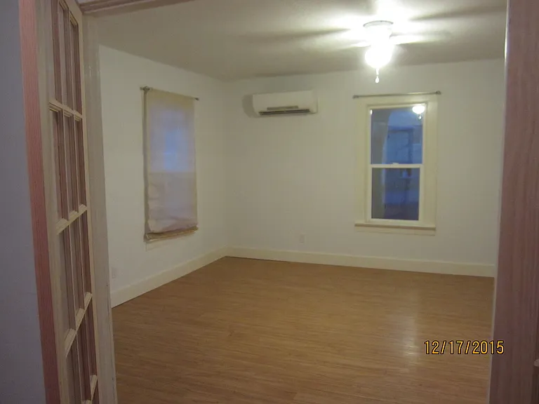 5889va — Photo 5
