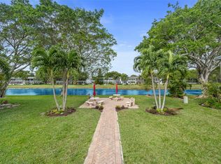 45 Islewood Ct #45-B, Deerfield Beach, FL 33442