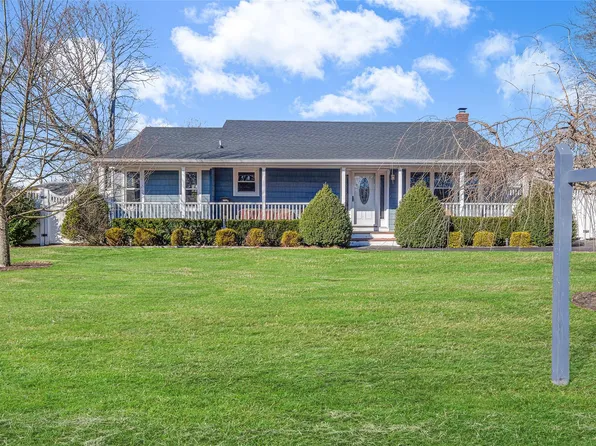 454 Columbus Avenue, East Patchogue, NY 11772