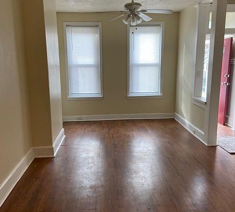 2nd image of 1018 N Spruce St