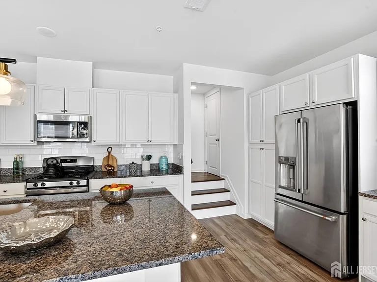 728 Station Rd — Photo 6