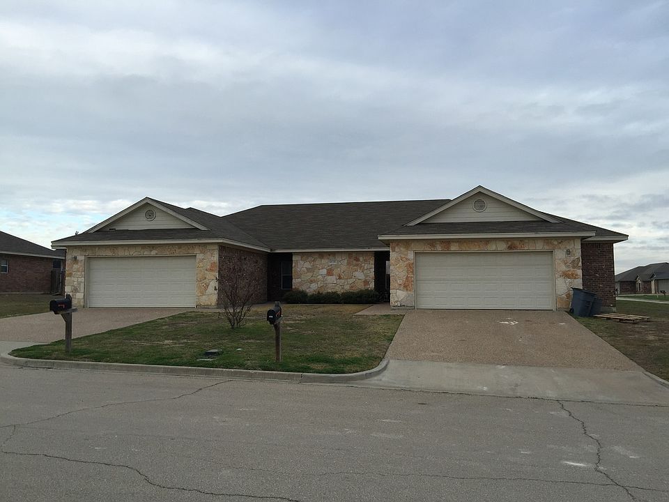 1st image of 3001 Buckskin Ln