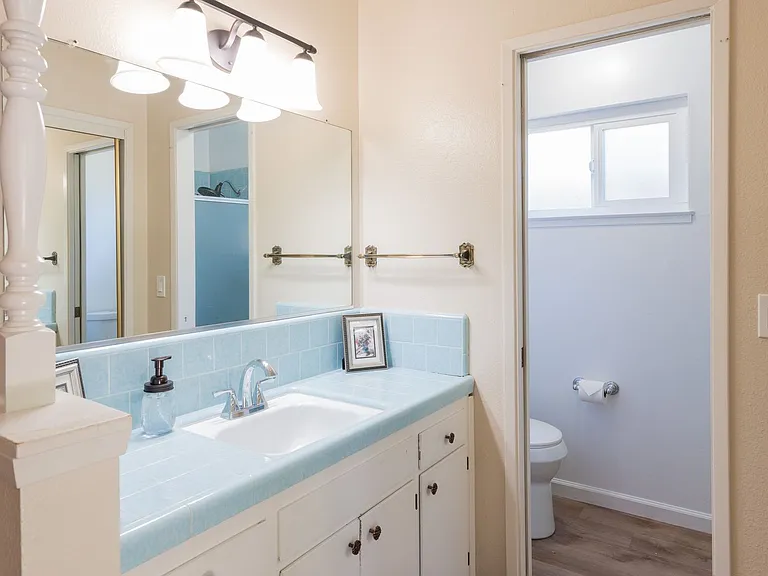 2533 S Dollner St — Photo 17
