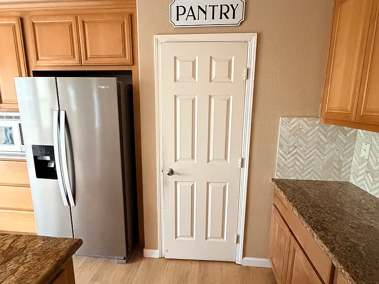702 N San Marcos Dr — Photo 33