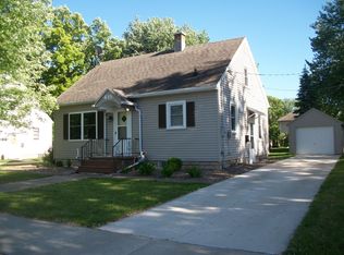 615 E Maple St, Appleton, WI 54915