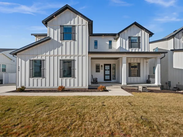 886 S Winter Ln, North Salt Lake, UT 84054