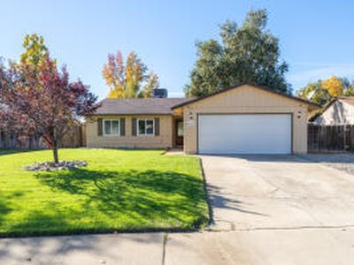 6964 Hemlock St, Redding, CA, 96001