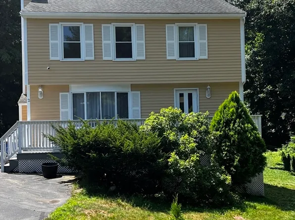 2 Mayflower Cir, Shrewsbury, MA 01545