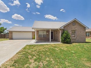 1016 E Avenue P, Sunray, TX 79086