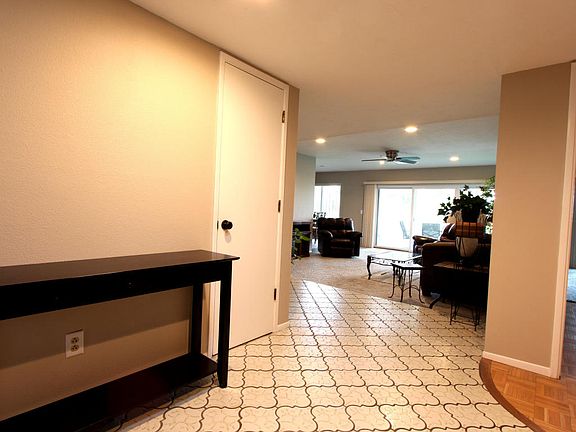 5th image of 1118 N Dorado Vista Dr