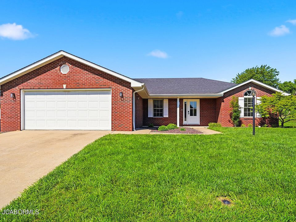 1st image of 231 Ash Park Dr