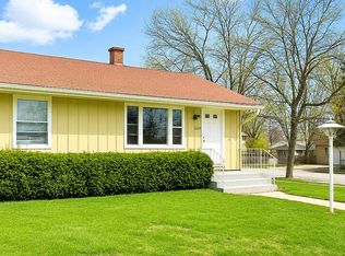 2226 Marshall Pkwy, Waukegan, IL 60085