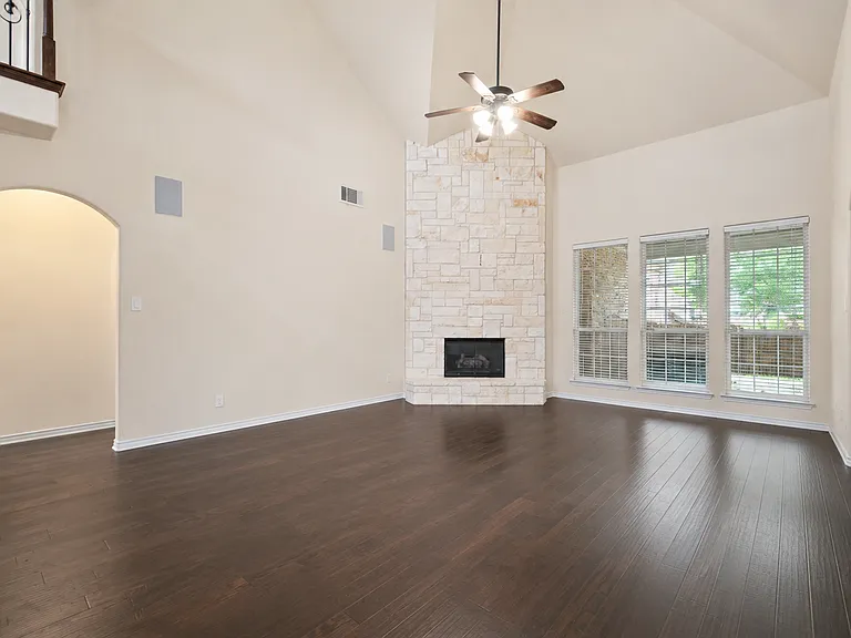 11637 Gatesville Dr — Photo 6