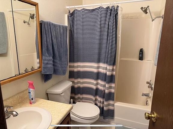 5th image of 216 S Franklin Ave #218