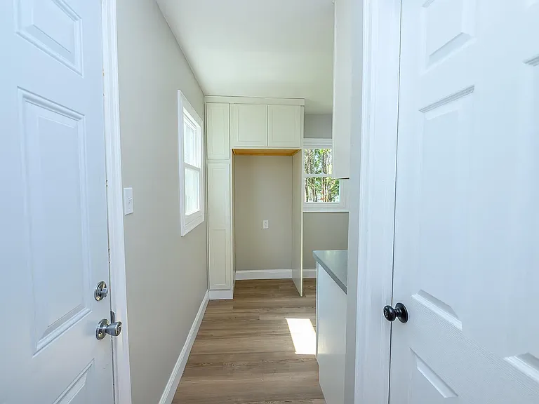 2117 S Beacon St — Photo 6