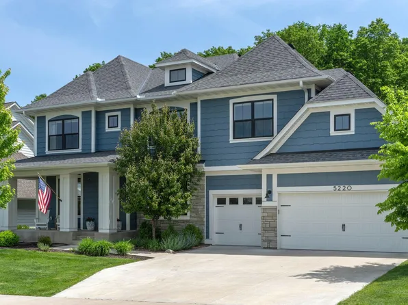 5220 Yellowstone Ln N, Plymouth, MN 55446