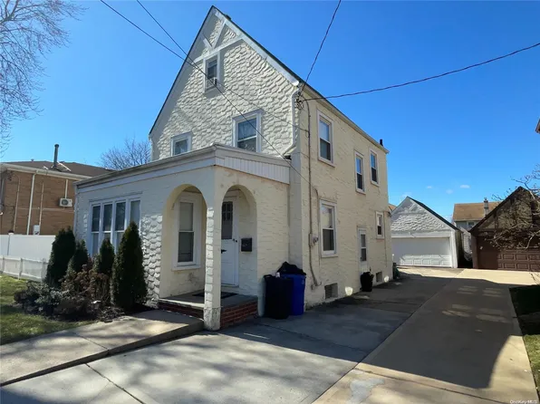86-22 261st Street, Floral Park, NY 11001