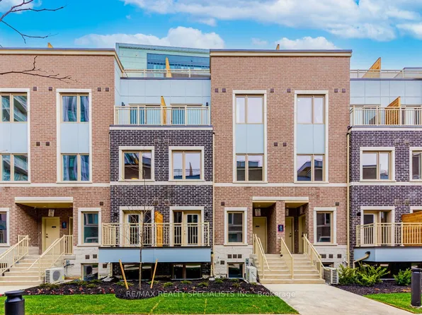 39 Honeycrisp Cres #77, Vaughan, ON L4K 0N7